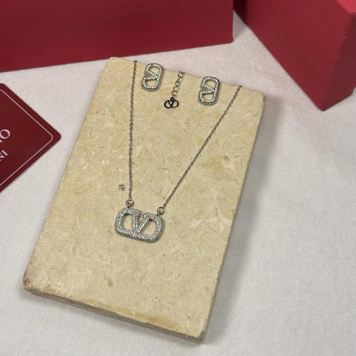 سلسال وحلق V