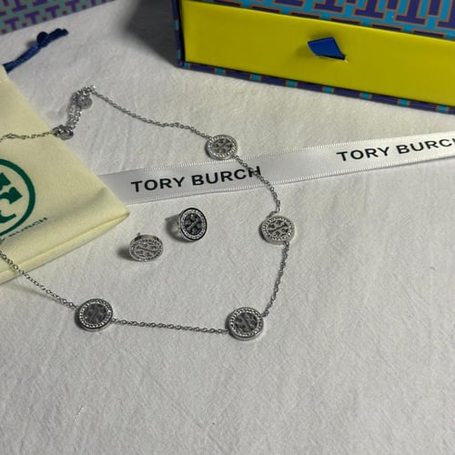 سلسال وحلق T فضي