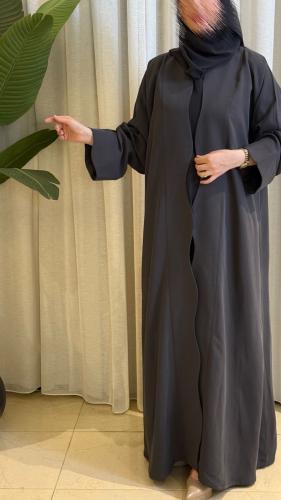 عباية صيفية انيقة ربع كلوش من الكريب الناعم الرماد...