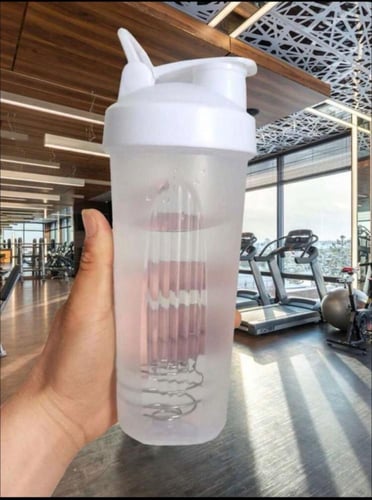 شيكر بروتين بلاستيك 600ml