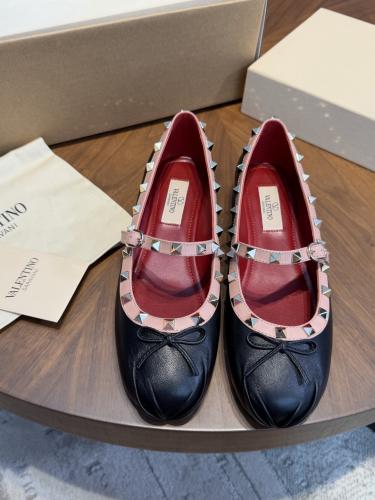 Mary-Jane Rockstud Nappa Ballerina