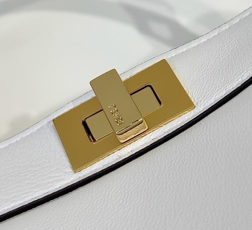 Peekaboo ISeeU Petite