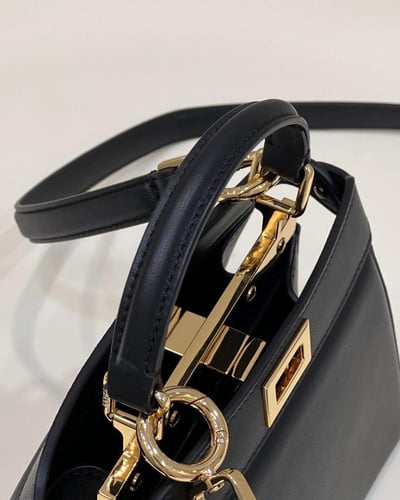 Peekaboo ISeeU Petite