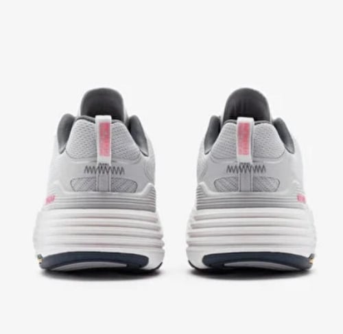 حذاء الجري النسائي Max Cushioning Suspension من سك...