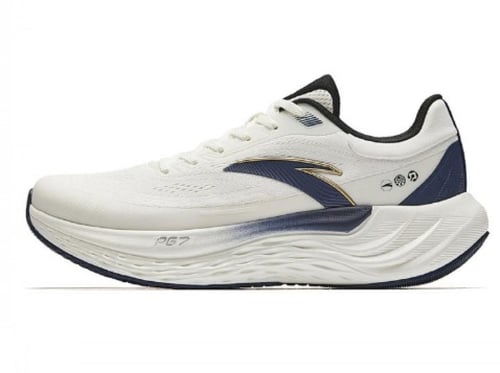 حذاء الجري من أنتا