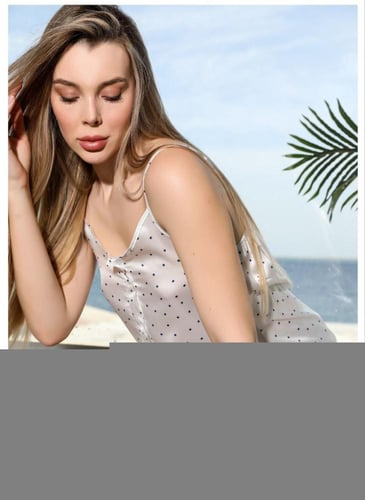 بجامة شورت ستان نسائية ابيض و شورت موف