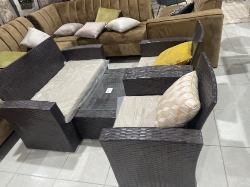 Set of chairs