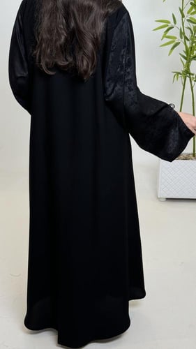 عبايه لينا B12