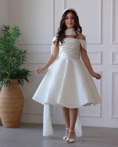 فستان بناتي أوف وايت أنيق