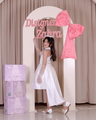 فستان حفلات بناتي ابيض