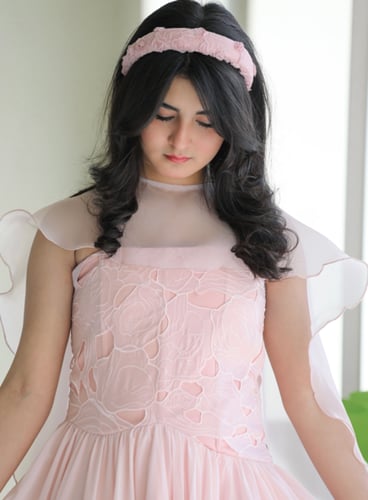 فستان حلم الورود