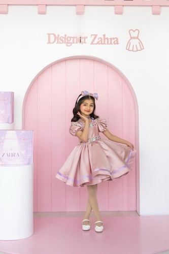 فستان زهرة البنفسج