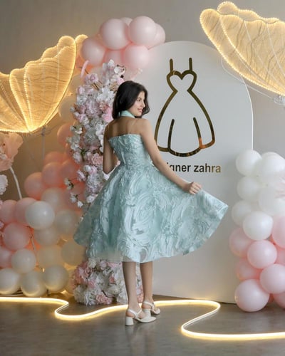 فستان تيفاني للسن المحير