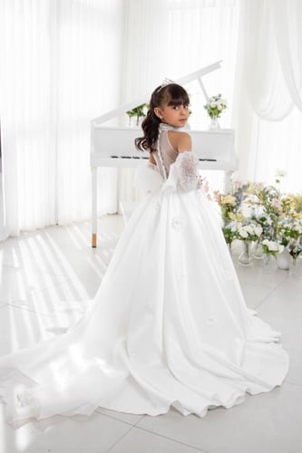 فستان مسك ابيض