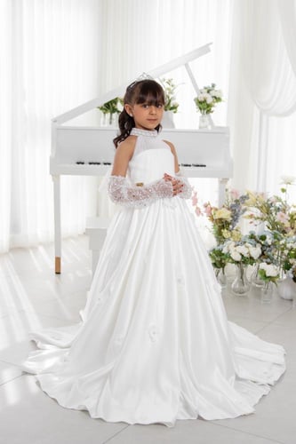 فستان مسك ابيض