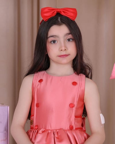 فستان بناتي أنيق بلون وردي لامع