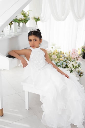 فستان ترف ابيض