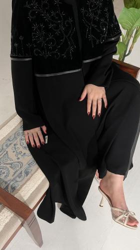 A light abaya