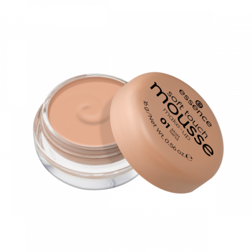 ايسنس كريم أساس سوفت تاتش موس 01 رملي مطفي