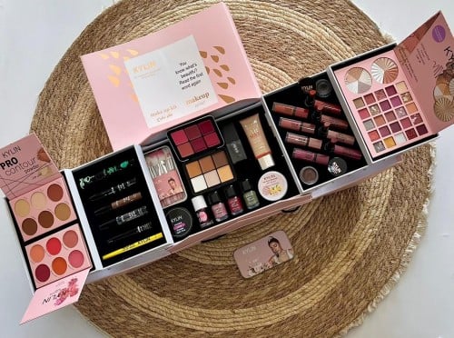 بوكس المكياج المتكامل 30 قطعة من كايلن