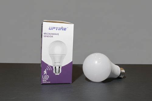 لمبات كروي ليد حساس حركة لون ابيض 9 واط