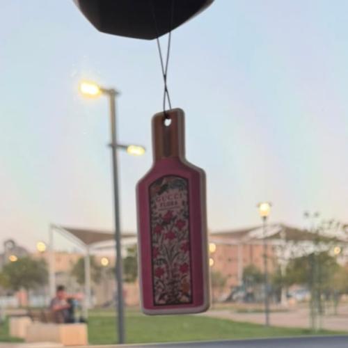 معطر للسيارة - FLORA GORGEOUS GARDENIA
