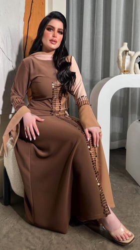 فستان (لميس)