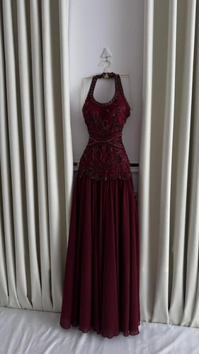 فستان (نارين)