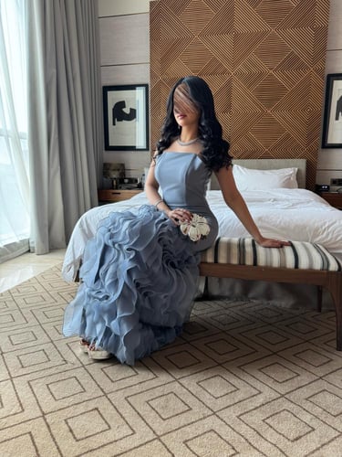 فستان سهرة مزين بطبقات الاورجنزا