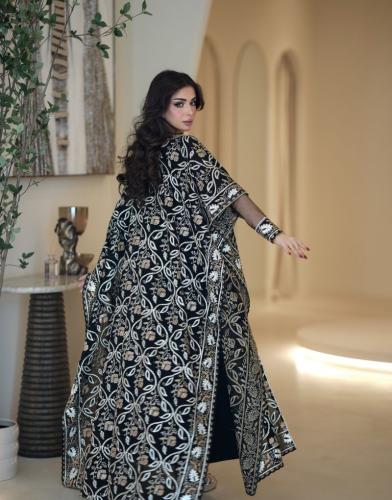 جلابيه سي وآي مطرز كبيوتر