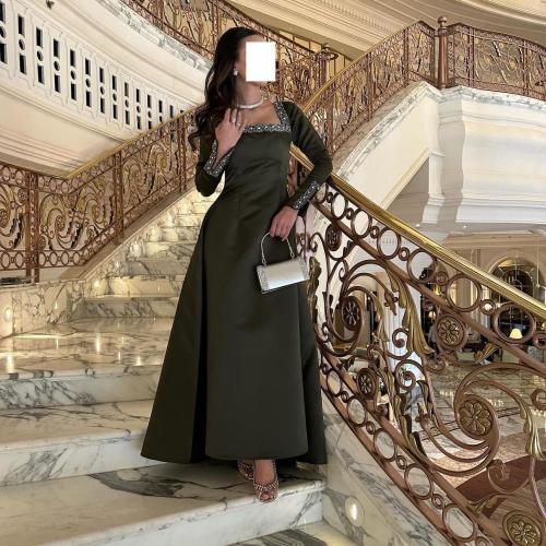 فستان سهرة كلوش زيتي ميكادو كوري