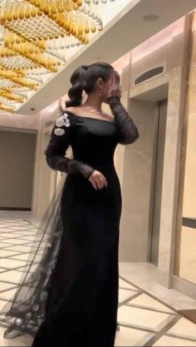 فساتين سهرة تكرار