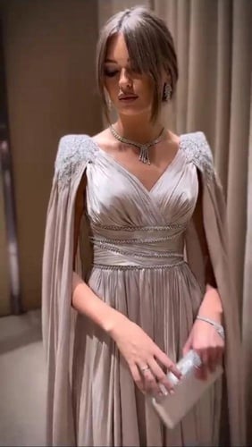 فستان سهرة مميز بتطريز على الكتف بدقه حلوه