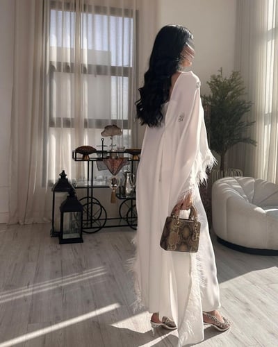 فستان ابيض LM7