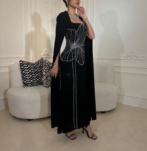 فستان اسود مميز بتطريز فاخر
