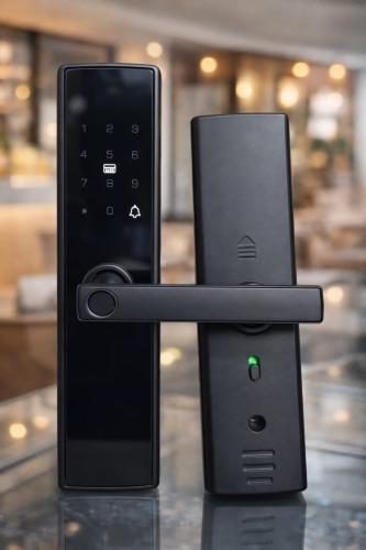 قفل ذكي TTLLock باب خشب