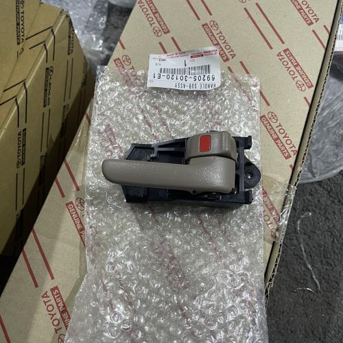 يد باب كامري 1998-2002 يمين اصلي