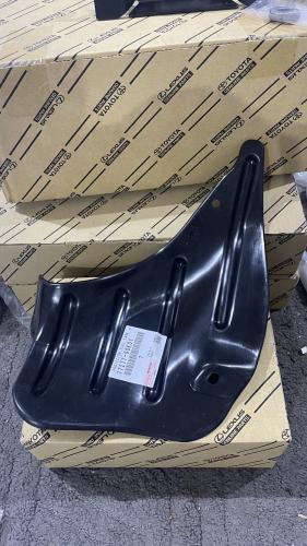 غطاء لي البنزين جيب ربع 2007-2025