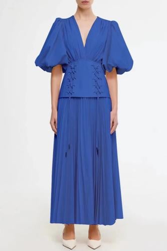 فستان نسائي طويل بأكمام بف وخصر مشدود