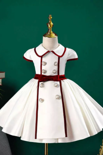 فستان بناتي بتصميم فاخر