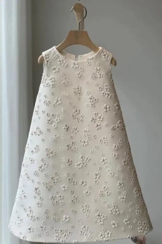 فستان أبيض انيق للبنوتات من عمر سنة-12سنة