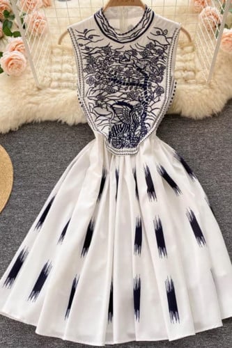 فستان بناتي قصير مطرز