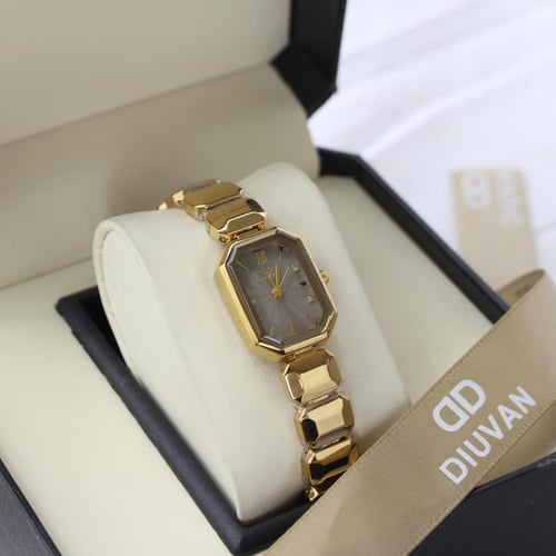 ساعة نسائي فاخرة