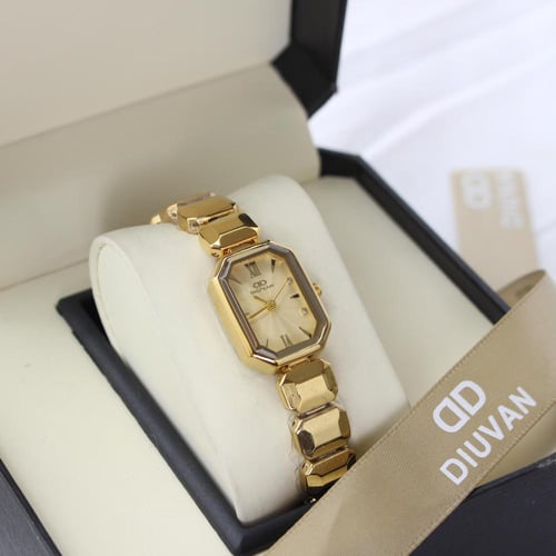 ساعة نسائي فاخرة