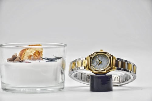 ساعة ايكي فاخرة