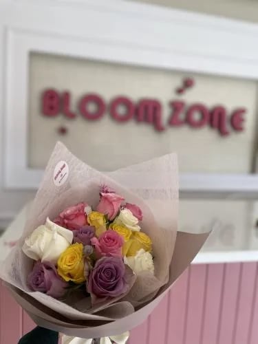 باقة ورد ملونه