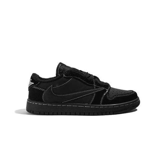 حذاء نايك ترافيس