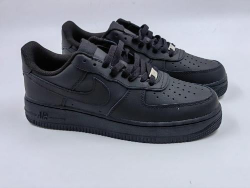 حذاء Nike Air Force