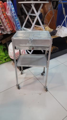 شوايه مرتفعة مع كفرات حجم وسط