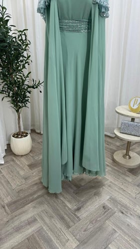 نوع القماش : جورجيت + تطريز راقي